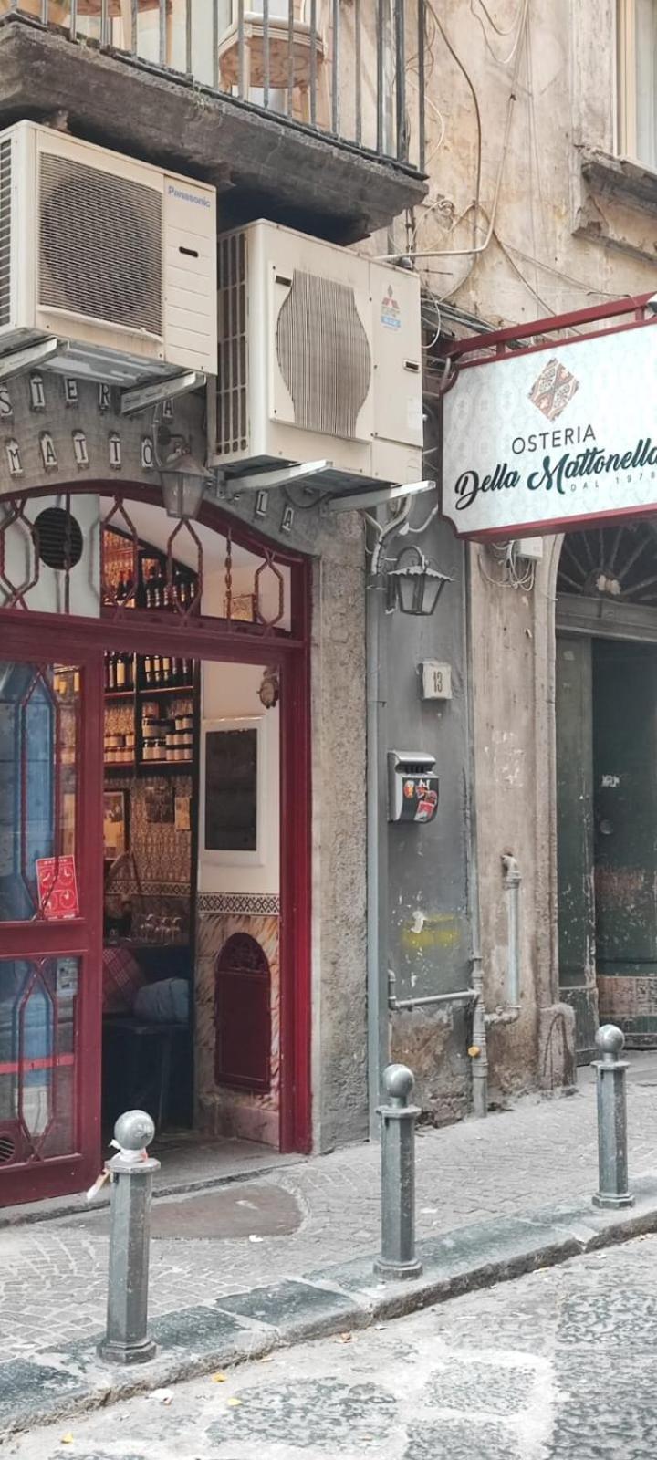 La Chicca Appartamento Intero Nei Quartieri Spagnoli Наполи Екстериор снимка